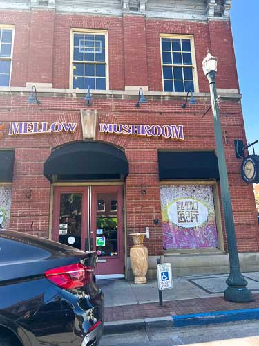 Exterior of Mellow Mushroom pizza in Columbia, SC's The Vista
