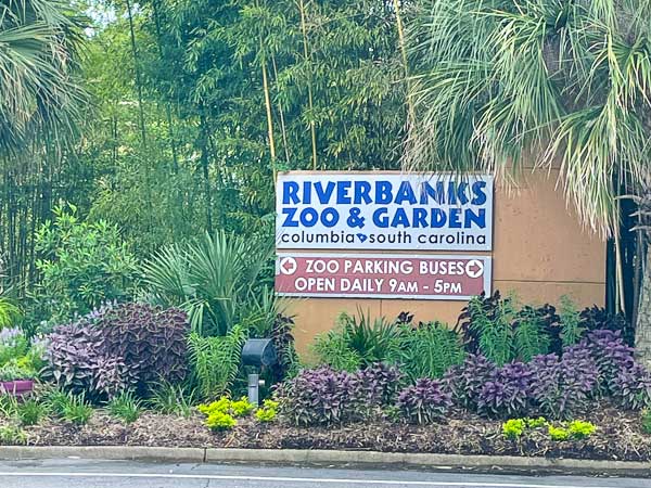 Entrance sign to Riverbanks Zoo in Columbia, SC